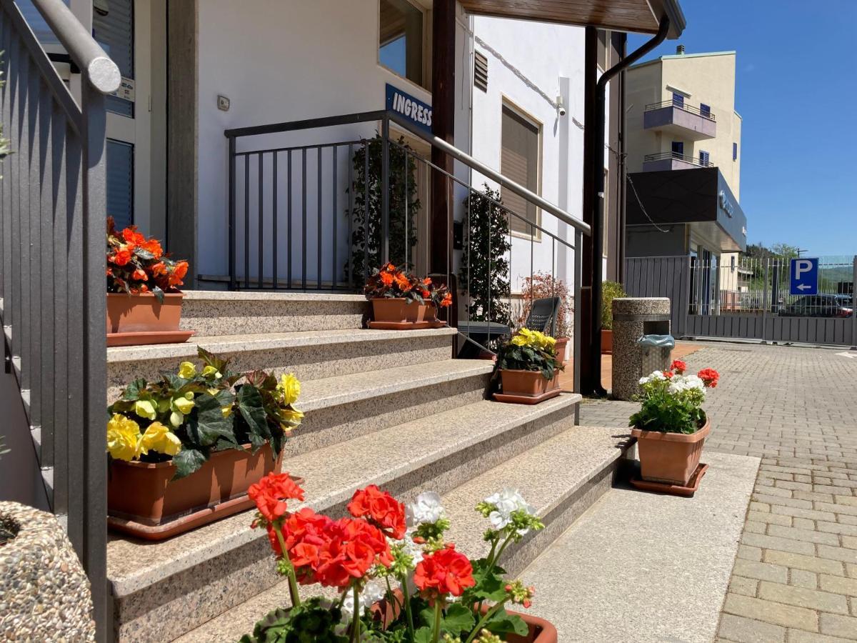 Hotel Il Diretto Potenza Exterior foto